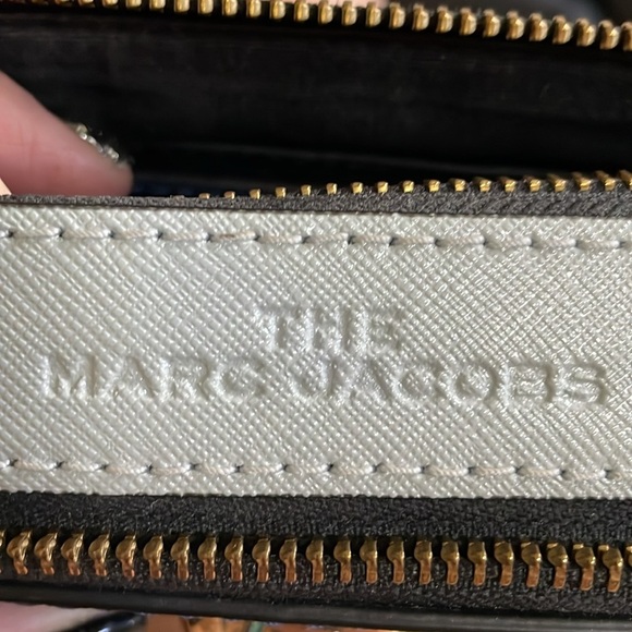 Gorgeous "The Marc Jacob's" Crossbody Bag.  NWOT - Picture 9 of 16